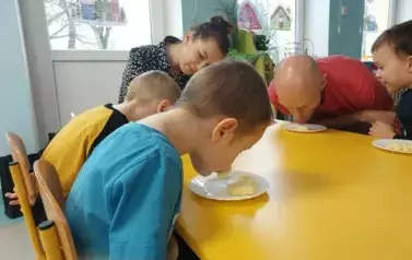 LOGOPEDYCZNE ZAJĘCIA OTWARTE DLA RODZIC&Oacute;W W GRUPIE "JEŻYKI" 8