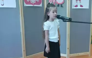 PRZEDSZKOLNY KONKURS RECYTATORSKI "PIĘKNA NASZA POLSKA CAŁA" 6