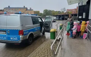 POZNAJEMY ZAW&Oacute;D POLICJANTA 4