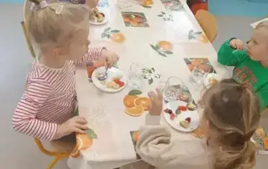 SAŁATKA OWOCOWA KRASNOLUDK&Oacute;W 9