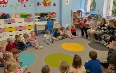 DZIECI CZYTAJĄ DZIECIOM 5
