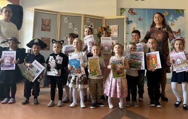 KONKURS RECYTATORSKI "KLASYKA I INNE WIERSZYKI W POEZJI DZIECIĘCEJ" 1