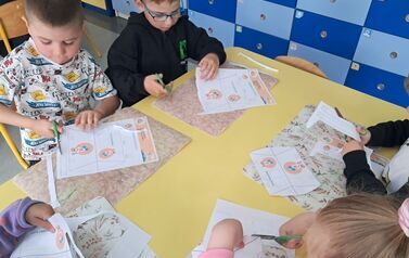 PROJEKT EDUKACYJNY &bdquo;KUBUSIOWI PRZYJACIELE NATURY&rdquo; W NASZYM PRZEDSZKOLU 5