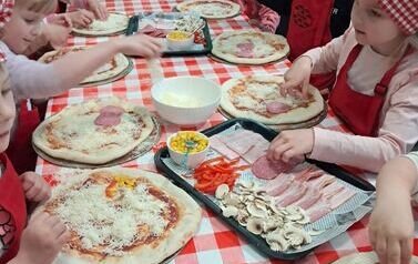 WARSZTATY ROBIENIA PIZZY - MISIE 5