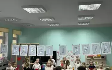 DZIEŃ BABCI I DZIADKA W PRZEDSZKOLU PRZY UL. CHROBREGO 1