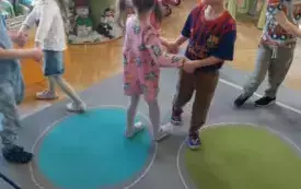 Galeria aktualności DZIEŃ KOBIET W GRUPIE &quot;bIEDRONKI&quot;! 1