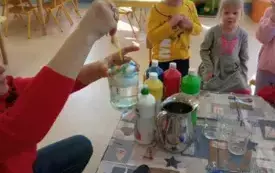 Galeria aktualności W PRZEDSZKOLNYM LABOLATORIUM! 8