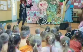 SPEKTAKL TEATRALNY &quot;ALICJA W KRAINIE TALENT&Oacute;W&quot; 3