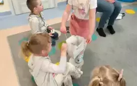 Galeria aktualności WIZYTA WYJĄTKOWEGO GOŚCIA W GRUPIE &quot;Żbki&quot; 2
