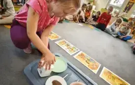 Galeria aktualności "ŻABKI" DBAJĄ O CZYSTOŚĆ RĄK! 4