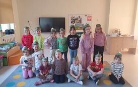 DZIEŃ DINOZAURA W PRZEDSZKOLU - PODR&Oacute;Ż DO PREHISTORYCZNEGO ŚWIATA 8