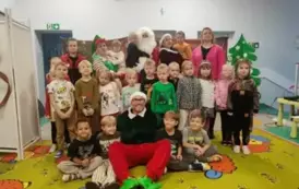 Świąteczne przedstawienie o Mikołaju 8