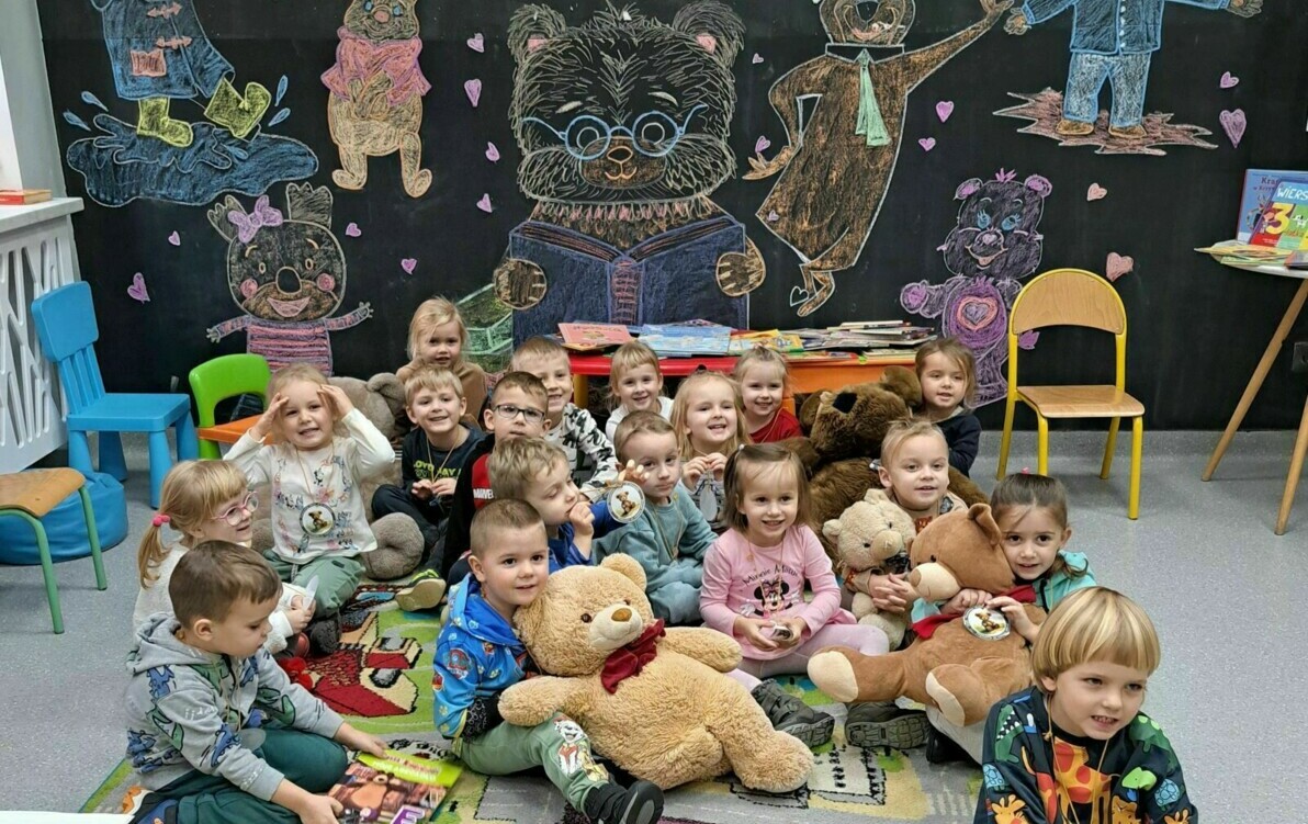 Zdjęcie do SMERFY, MISIE I BIEDRONKI W BIBLIOTECE