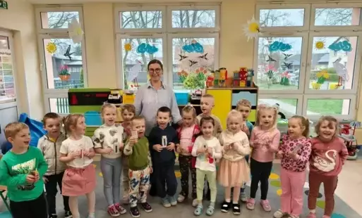 Zdjęcie do WIZYTA WYJĄTKOWEGO GOŚCIA W GRUPIE &quot;ŻABKI&quot;