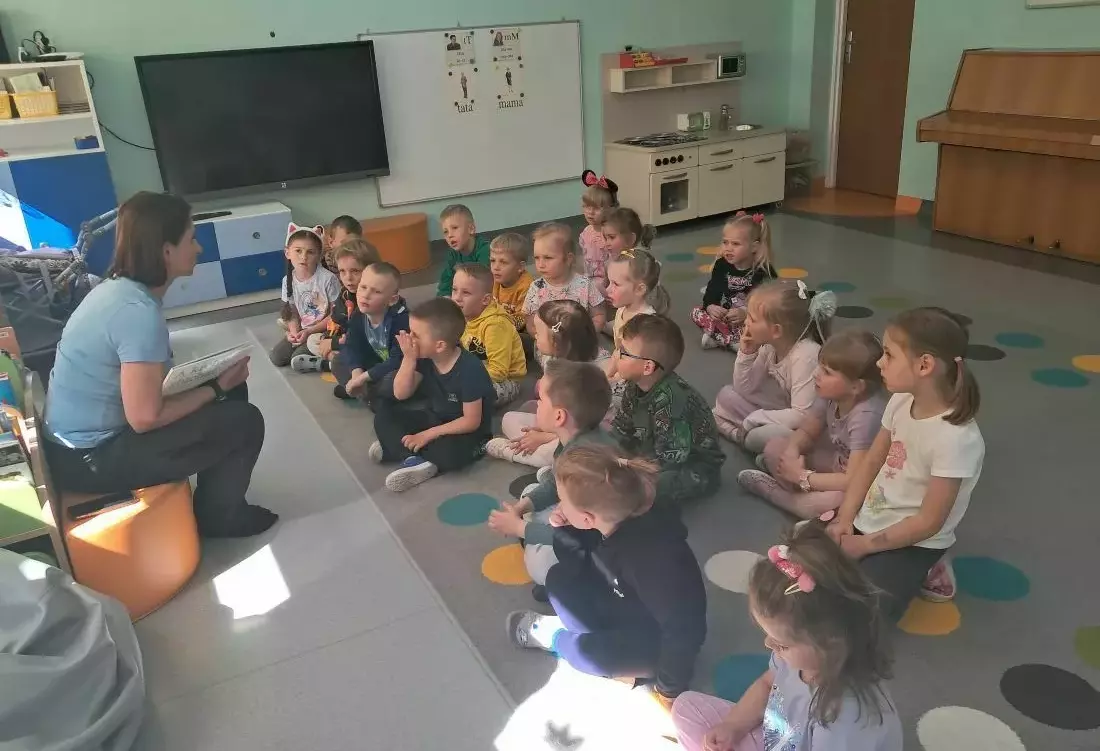 Zdjęcie do Cała Polska czyta dzieciom