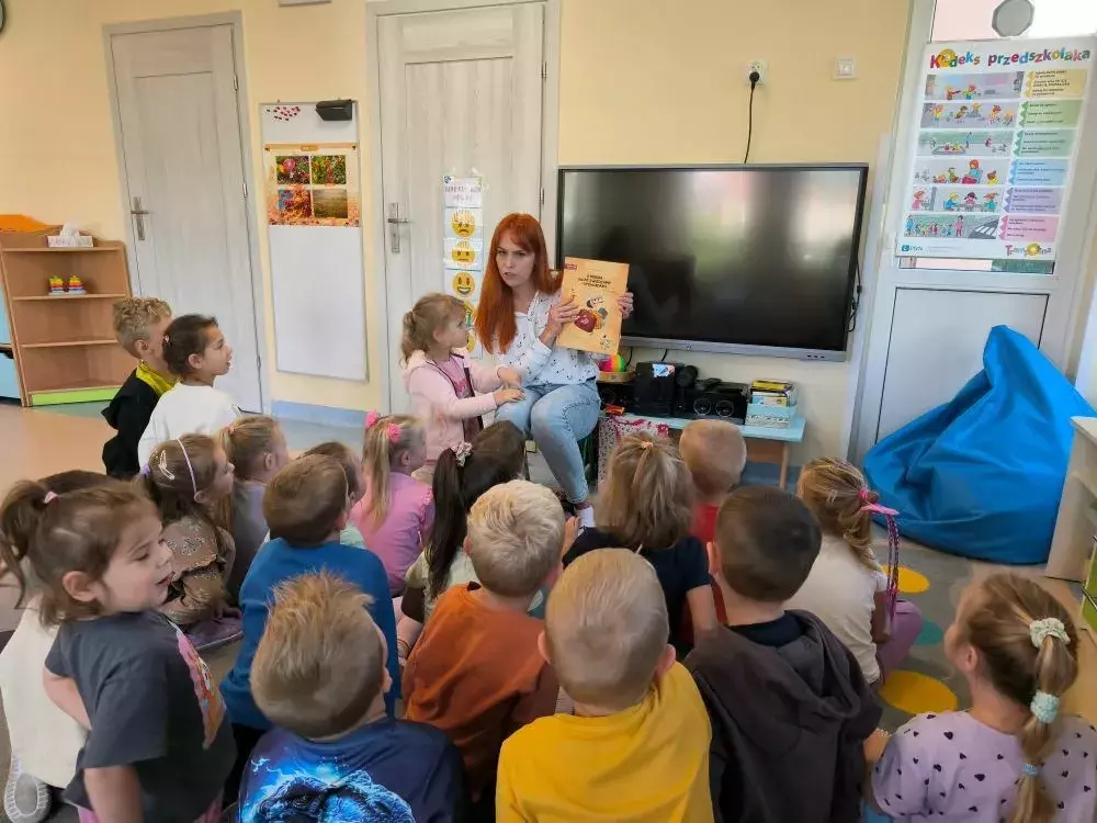 Zdjęcie do SPOTKANIE Z KSIĄŻKĄ!