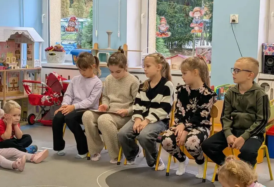 Zdjęcie do DZIECI CZYTAJĄ DZIECIOM