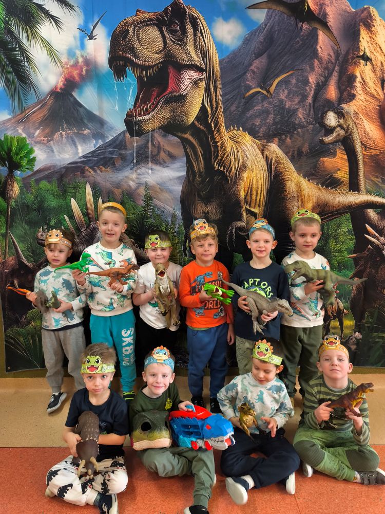 Zdjęcie do DZIEŃ DINOZAURA!
