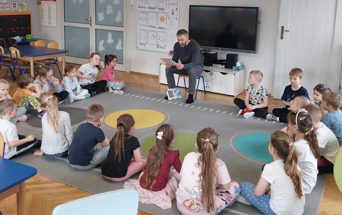 Zdjęcie do SPOTKANIE Z KSIĄŻKĄ