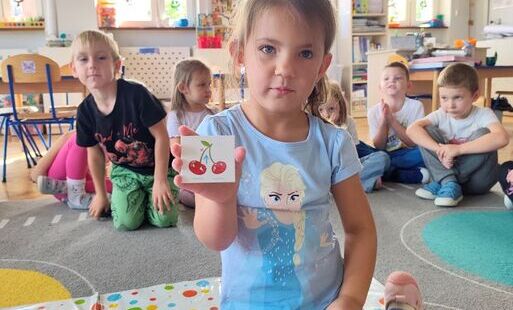 Zdjęcie do Motylki realizują Og&oacute;lnopolski Projekt Edukacyjny &bdquo;Alfabet logopedyczny&rdquo;