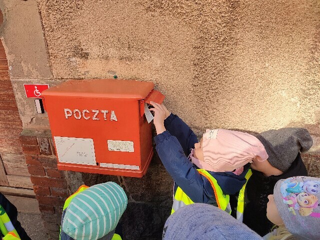 Zdjęcie do ŻABKI NA POCZCIE!